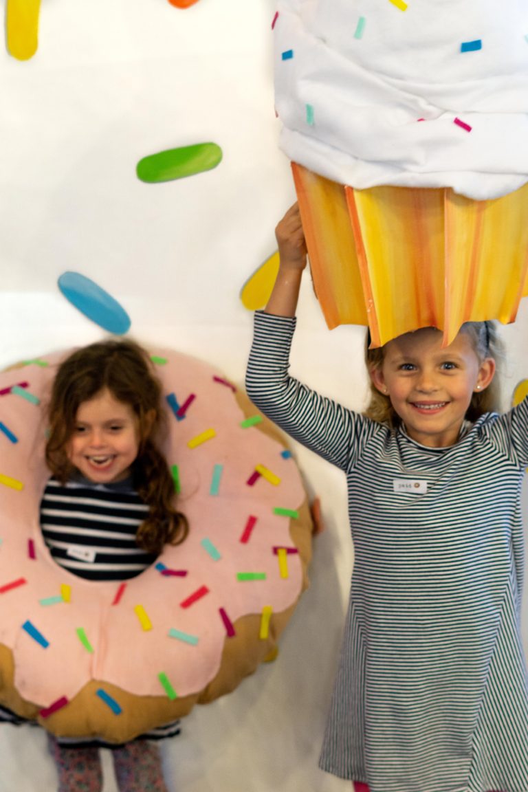 parker-and-addison-with-donuts-3